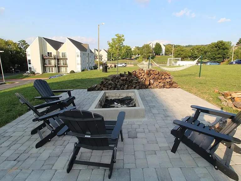 1348 Hunters Rd #C — Photo 12