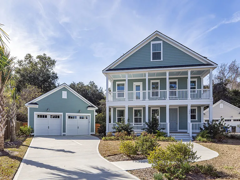 1213 Captain Rivers Dr — Photo 1