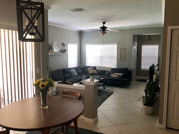 3rd image of 1814 Arbor Lakes Cir