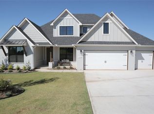 14100 Fox Lair Ln, Edmond, OK 73025