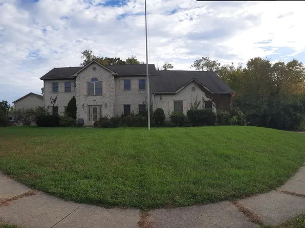 100 Collins Ct, Dayton, OH 45439