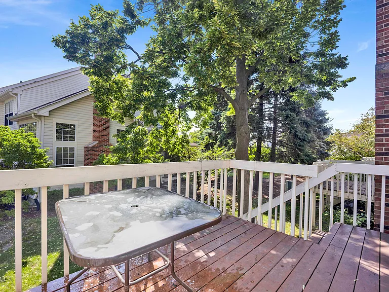 2164 Seaver Ln — Photo 6