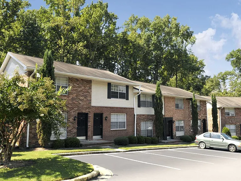 Willow Ridge Apartments — Photo 16
