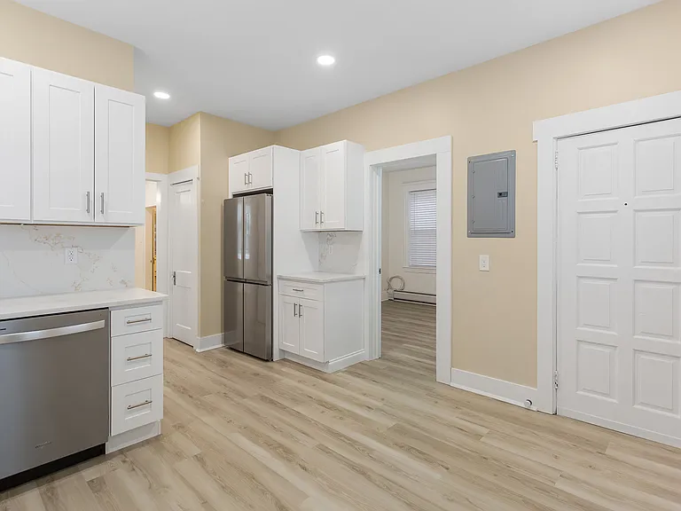 87 Paterson Ave #2 — Photo 9