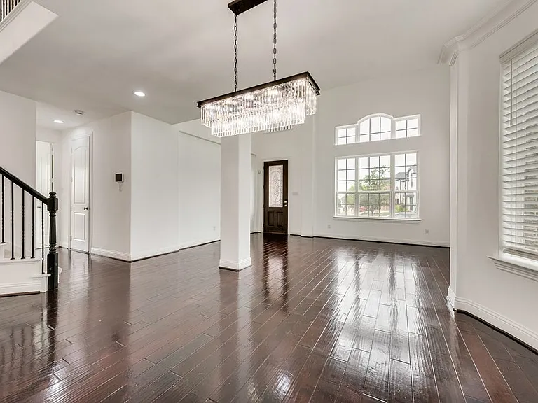 14113 Sugar Hill Dr — Photo 3