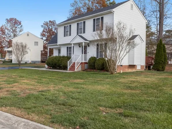 5625 Backwater Dr, North Chesterfield, VA 23234
