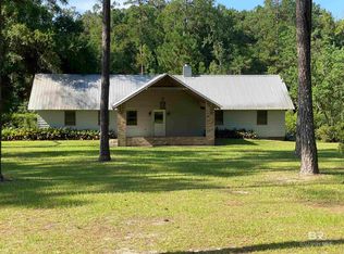 111 Fleming Ln, Brewton, AL 36426