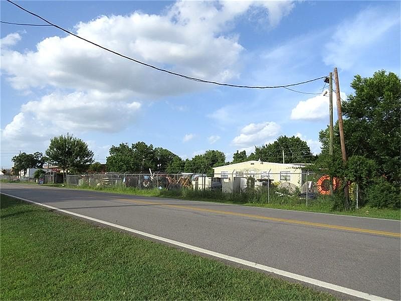 1st image of 12506 Ann Ln