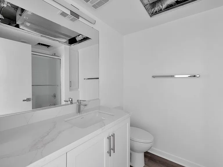 68550 Grove St #200 — Photo 33