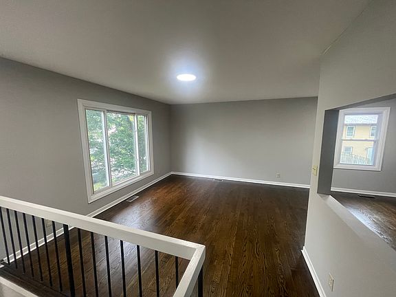 2nd image of 451 Sioux Dr
