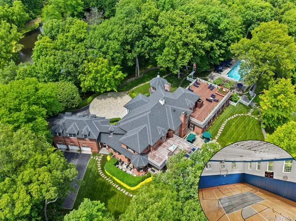 24 Trails End, Chappaqua, NY 10514