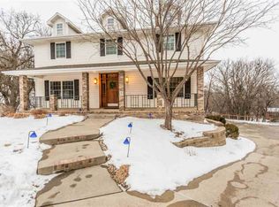 9 N Sun Valley Pl, Sioux Falls, SD 57110