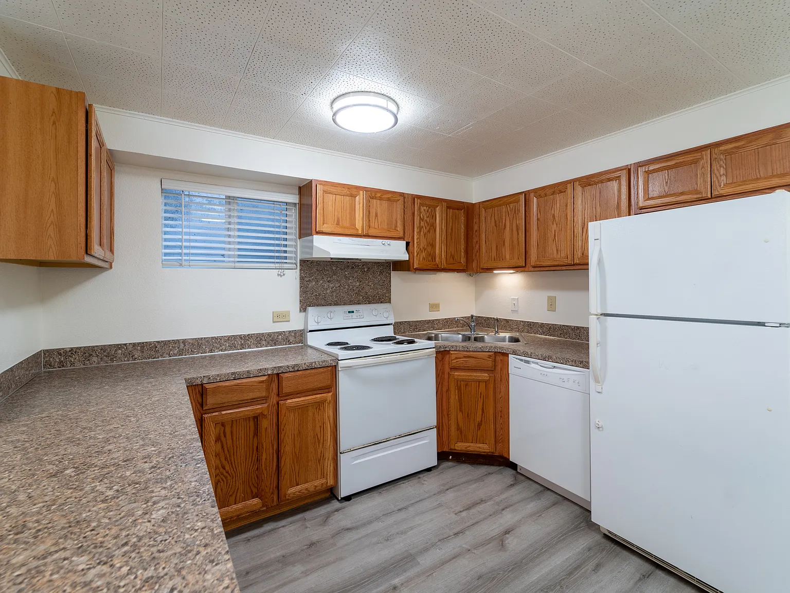 2 bed, 750 sqft, $1,650 — Photo 2