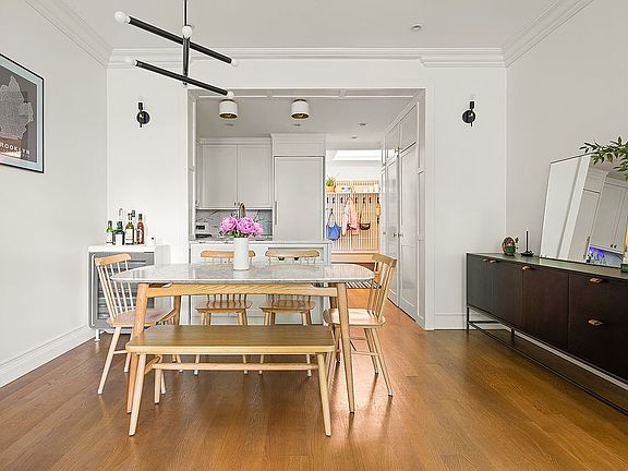 3rd image of 539 4th St APT 3L