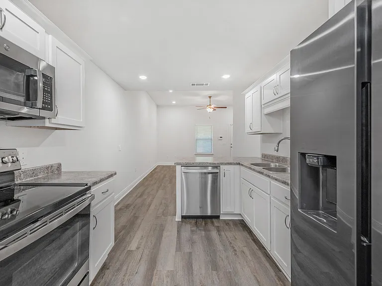 8154 Lawton St #B — Photo 14