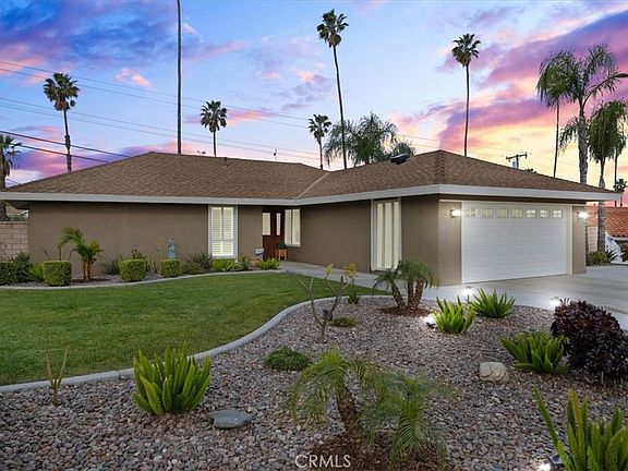 3rd image of 6213 Academy Ave