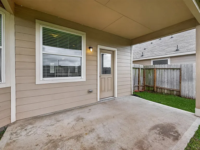 24902 Signorelli Way — Photo 20