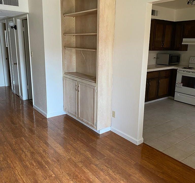 1st image of 1391 W Fairmont Ave #B