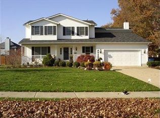 5340 Regent Dr, Sheffield Village, OH