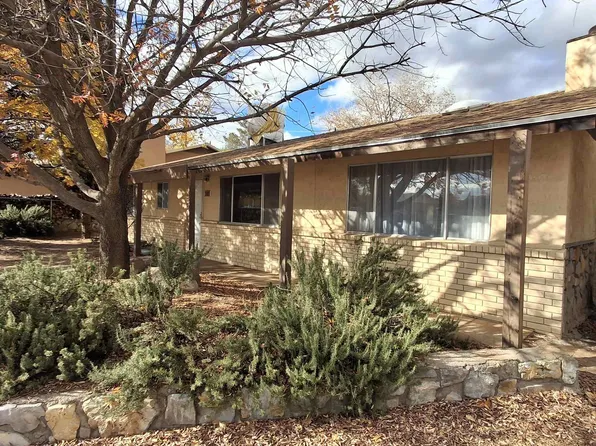 609 E 35th St, Silver City, NM 88061