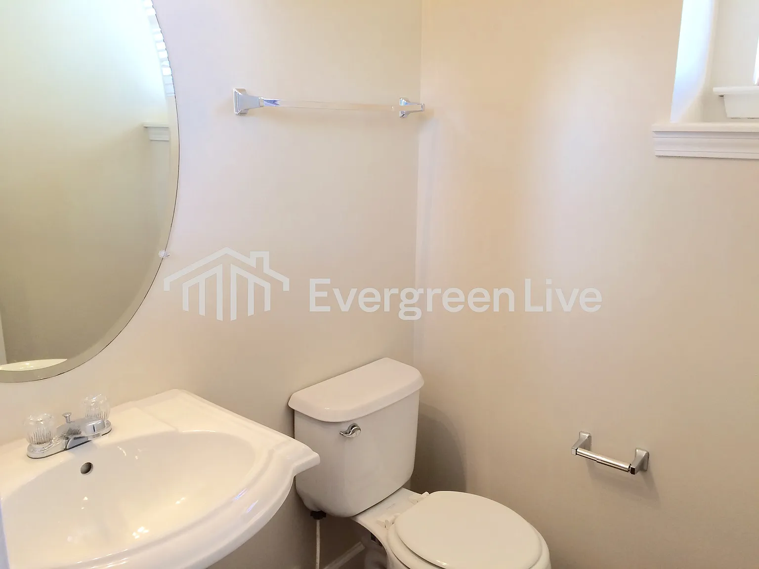 4 bed, 3.0 bath, 2934 sqft, $2,495 — Photo 4