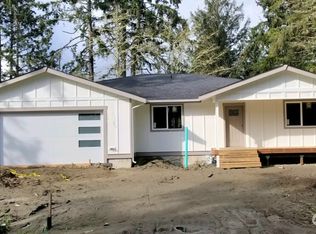 483 Snahapish Ave SE, Ocean Shores, WA