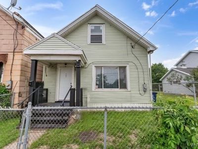 541 Perry St, Buffalo, NY, 14210