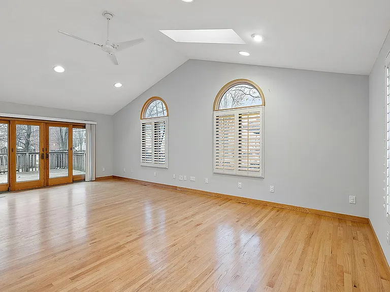 810 Chestnut St — Photo 8