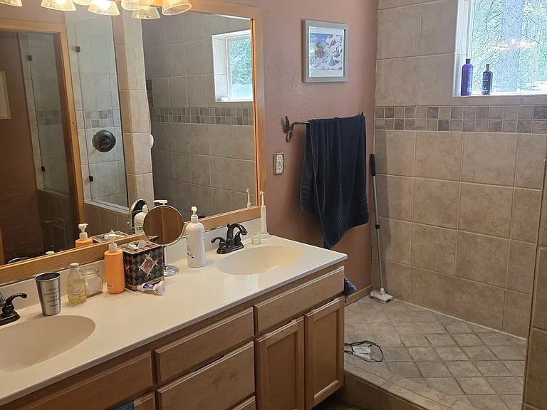 7070 Lewis Ave — Photo 9