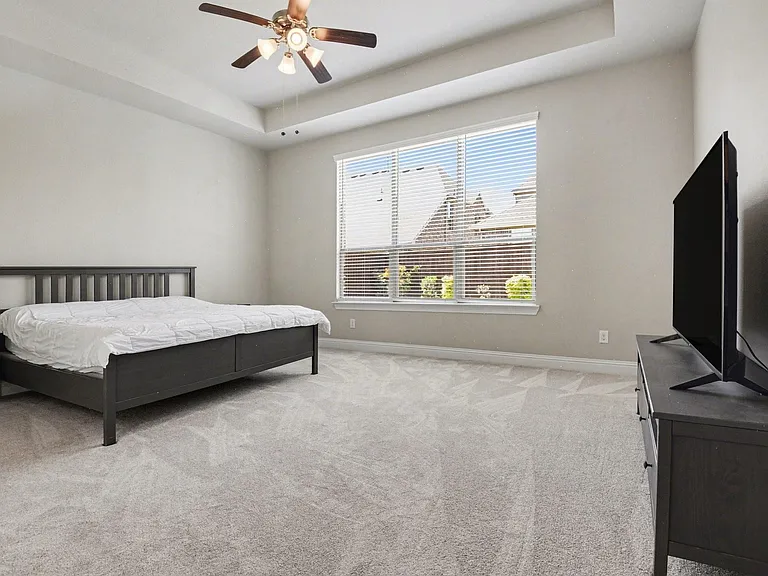 3323 Royal Ridge Dr — Photo 19