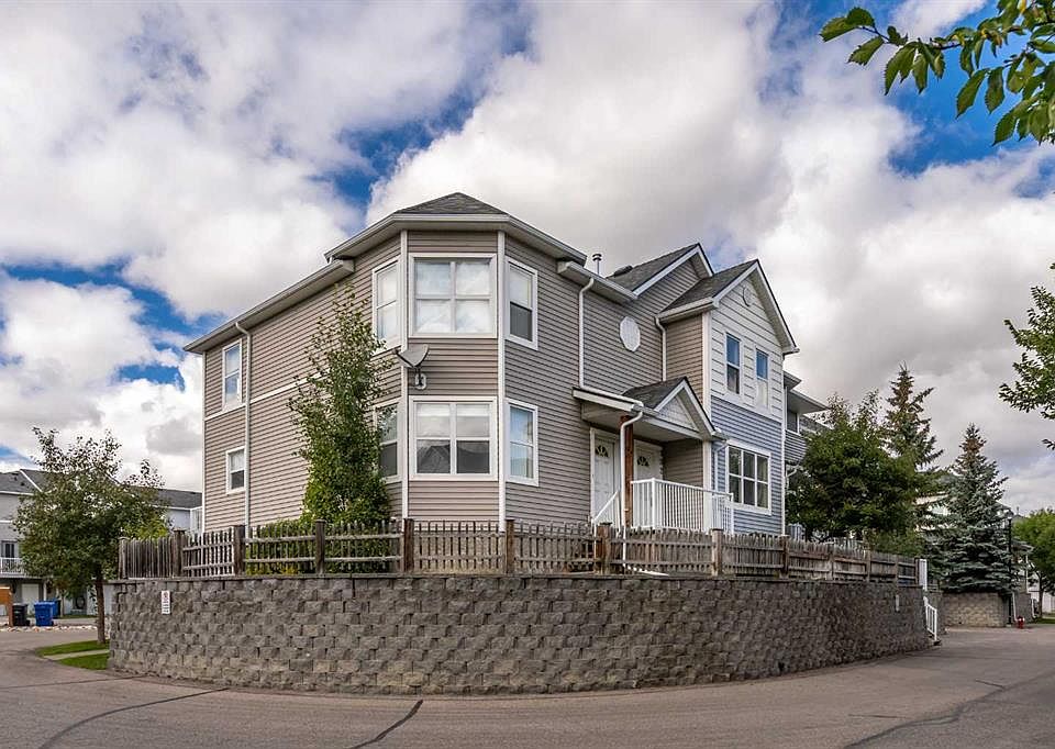 1st image of 902 E Prairie Sound Cir NW