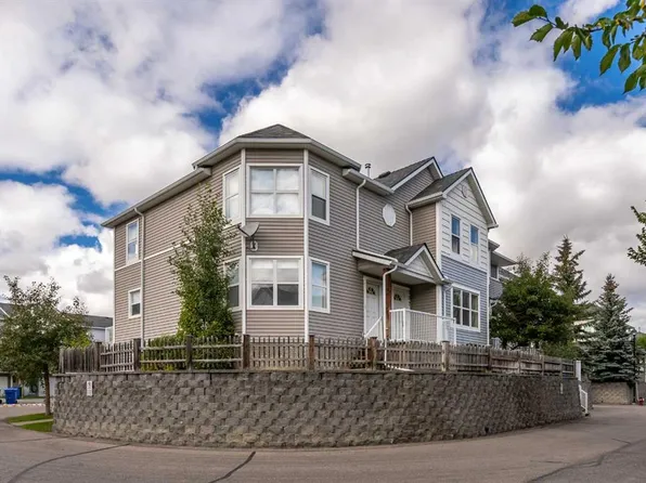902 E Prairie Sound Cir NW, High River, AB T1V 2A4