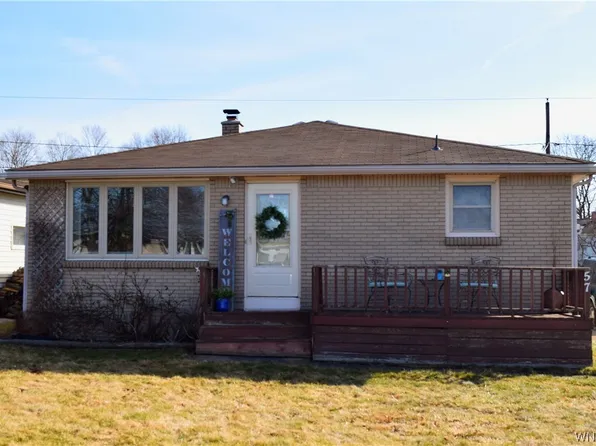 57 Hillwood Dr, Cheektowaga, NY 14227