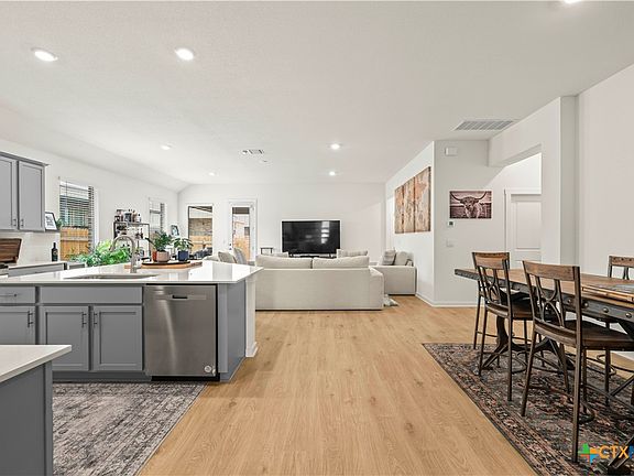 3rd image of 1721 Walnut Grove Bnd