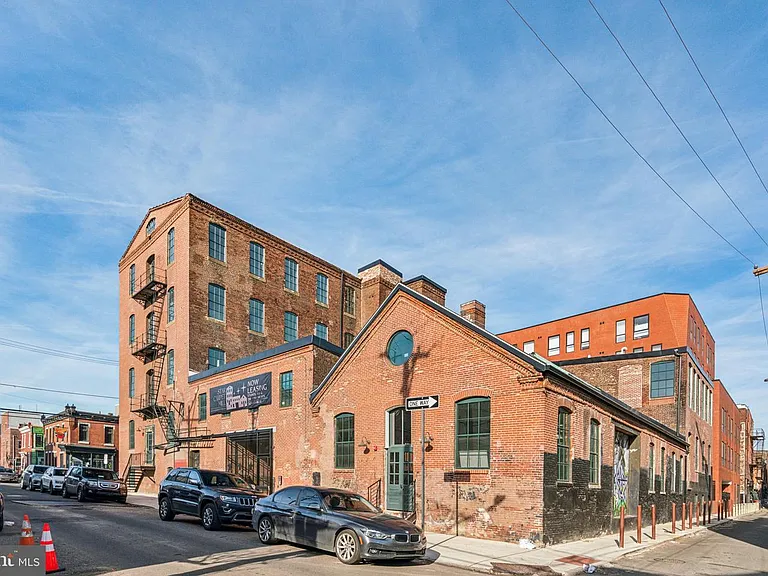 1801 N Howard St #201 — Photo 9