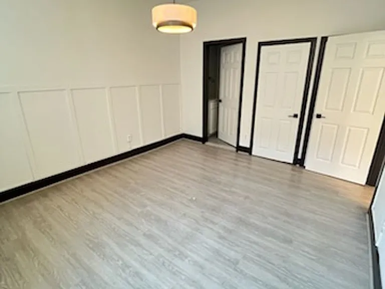 1005 N Charles St — Photo 13