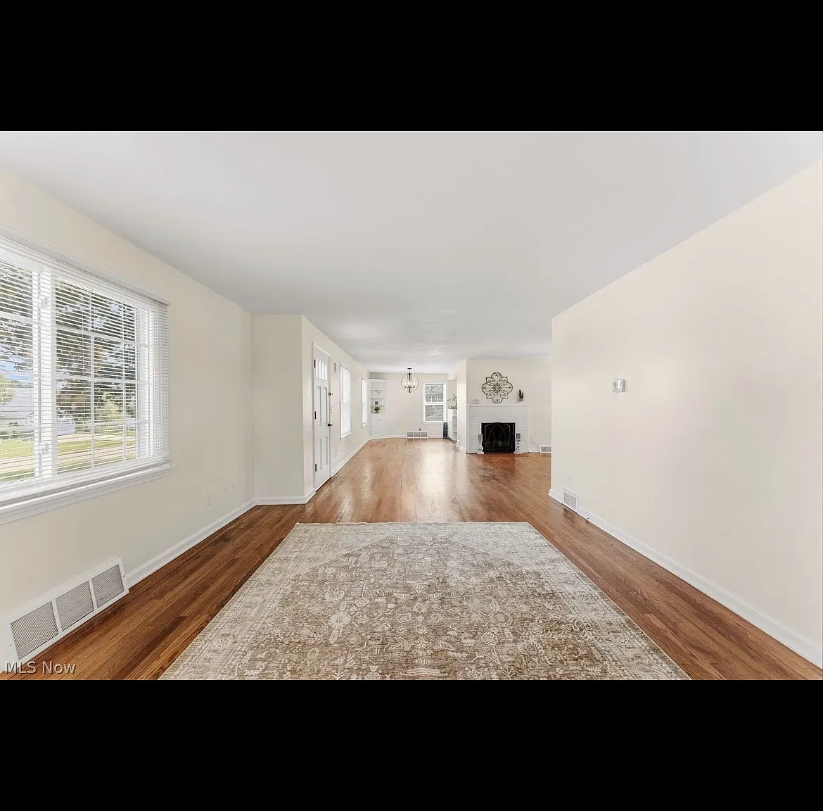 3090 Summit Rd — Photo 2
