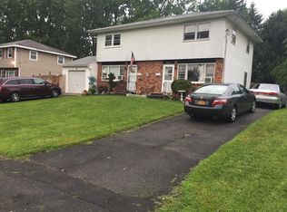 23 Commodore St #A, Albany, NY 12205