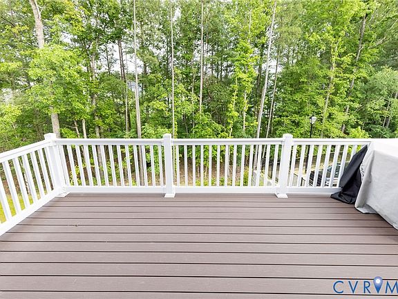 4th image of 16133 Abelson Way