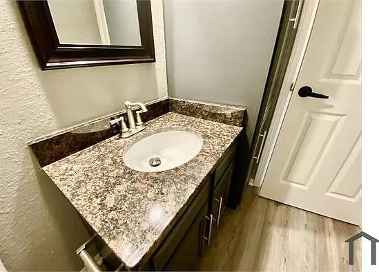 1511 Blue Grass Pkwy — Photo 17