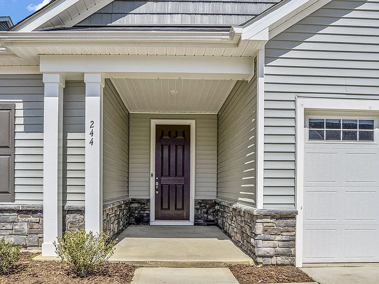 244 Chateau Way — Photo 4