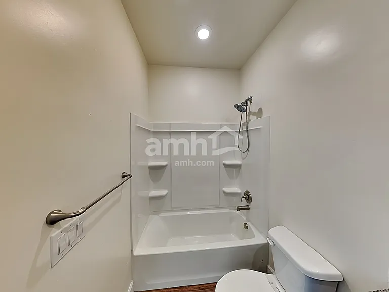 2054 E Silverado Ln — Photo 15