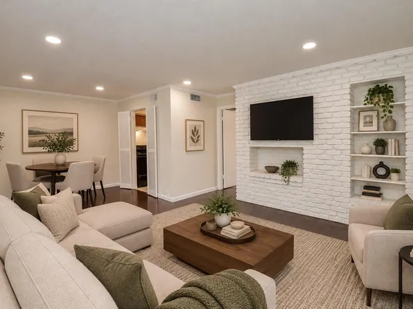 2121 Fountain View Dr #D50, Houston, TX 77057