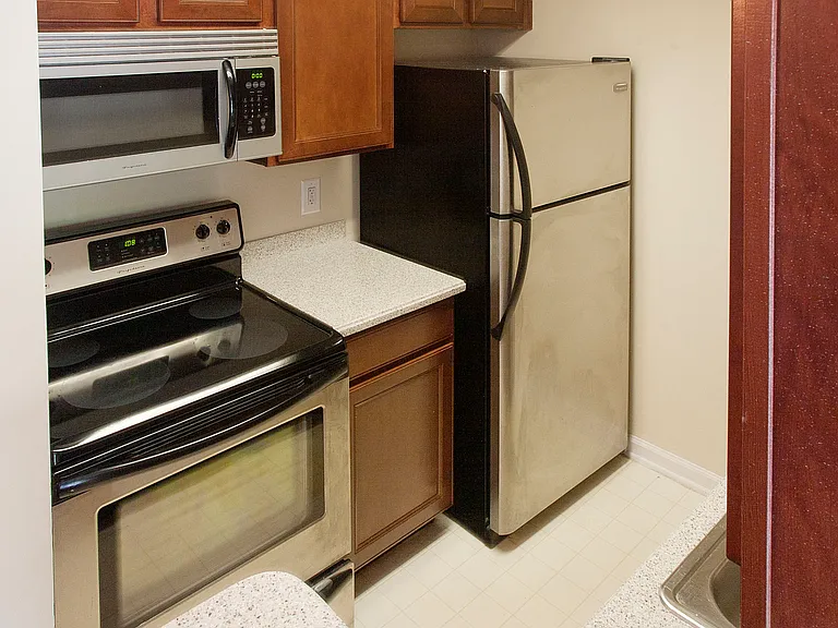 Carriage Pointe at Aquia Kitchen Area New 2