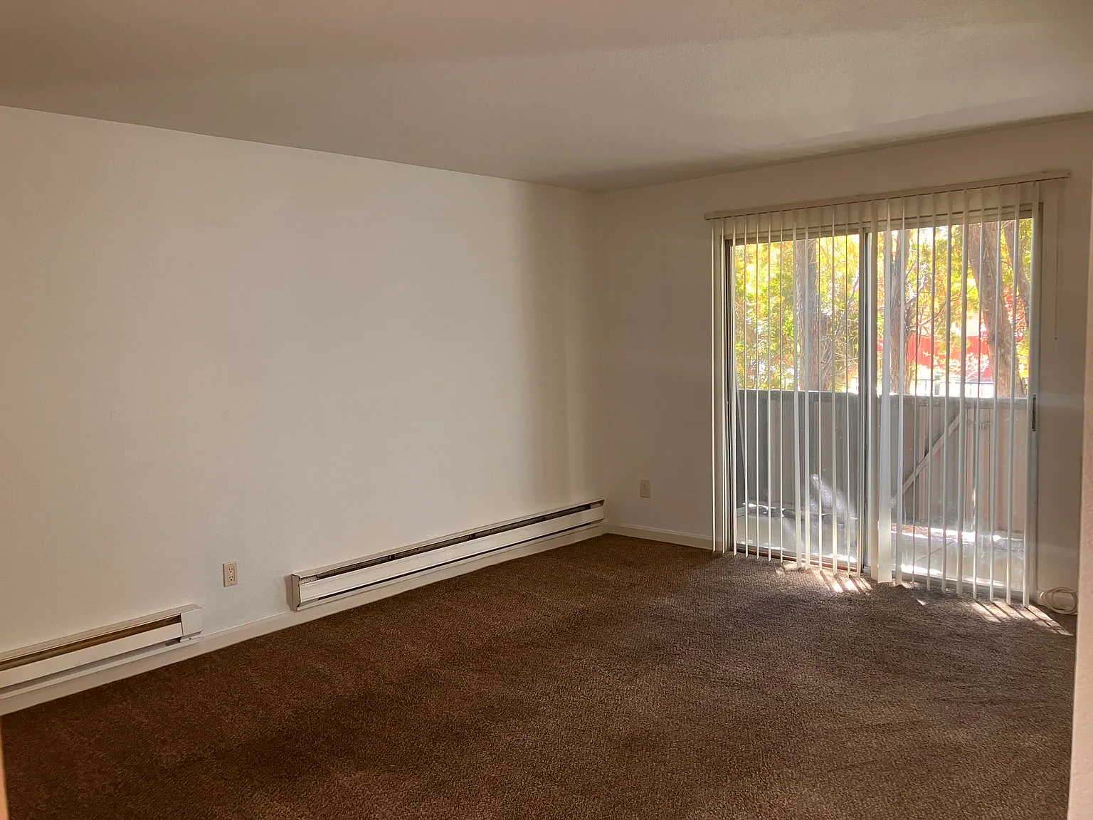 1 bed, 665 sqft, $1,400 — Photo 2