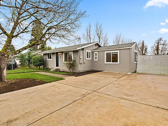 2nd image of 1865 Scott Rd