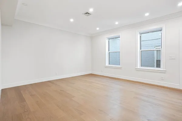 Rented by Kole Group | media 29