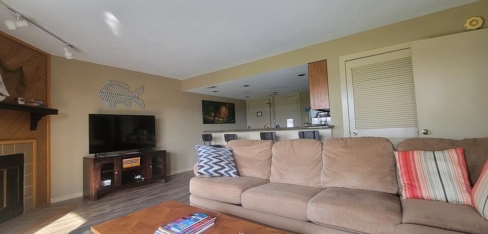 1st image of 100 Sailors Cove Dr #1319