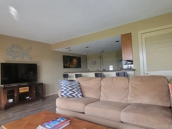 100 Sailors Cove Dr #1319, Moneta, VA 24121