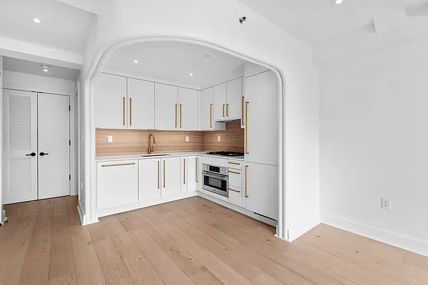 Rented by HomeDax Real Estate | media 14